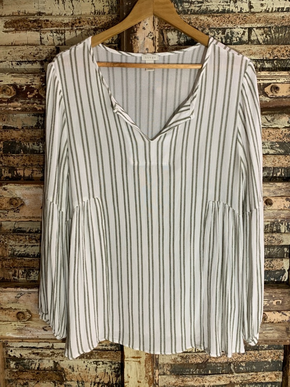 Hinge Nordstrom Soft Cream Boho Peasant Sleeve Tunic Top, Olive Stripes, M